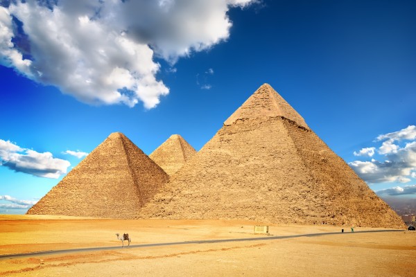 Besichtige die majestätischen Pyramiden von Gizeh in Ägypten