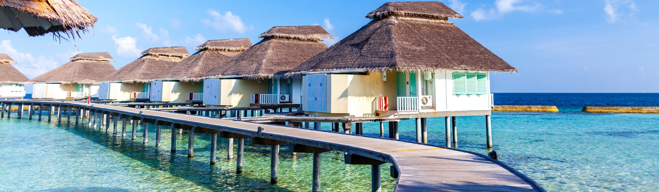 Erfahre wann die beste Reisezeit für die Malediven ist und buche Top Angebote bei Travioro