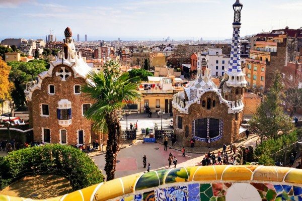 Besuche die Stadt Barcelona auf deiner Rundreise durch Spanien mit Travioro