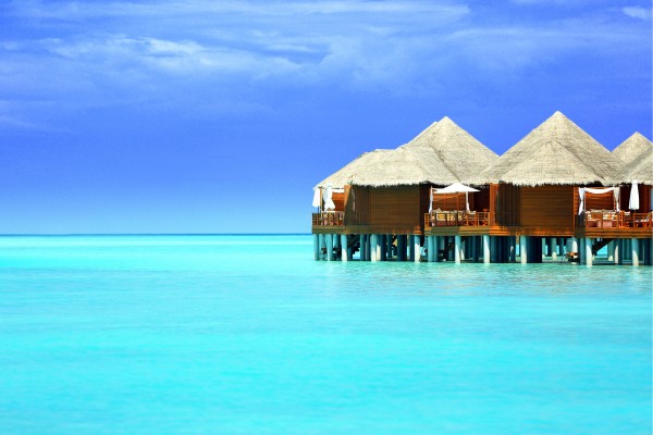 Genieße einen Traumurlaub in den schönsten Wasserbungalows auf den Malediven