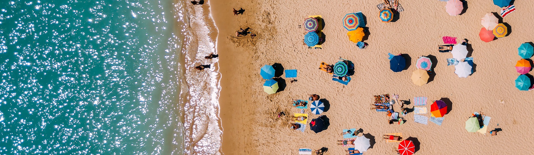 Entdecke die besten Top Urlaubsländer für Frühbucherurlaub und buche günstige Angebote bei Travioro