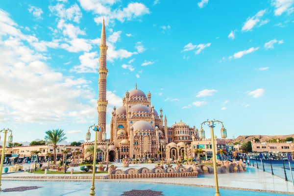 Bestaune die beeindruckende Al Mustafa Moschee
