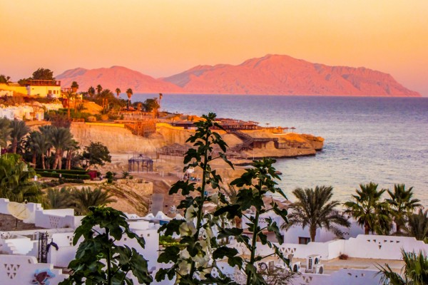 Genieße den magischen Sonnenuntergang in Sharm El Sheikh