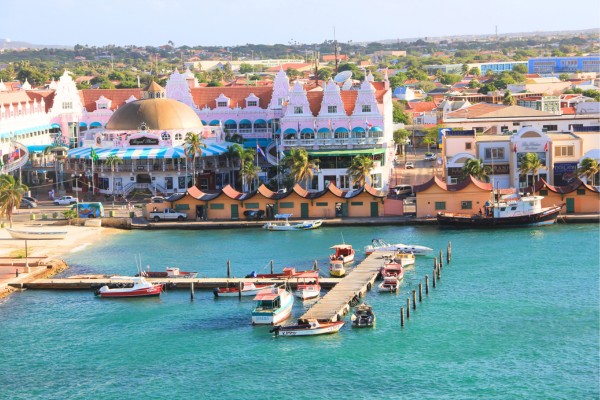 Erlebe Oranjestad, die Hauptstadt Arubas