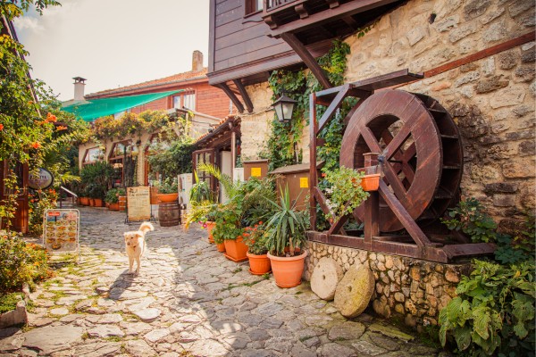 Besuche unbedingt die Altstadt von Nessebar