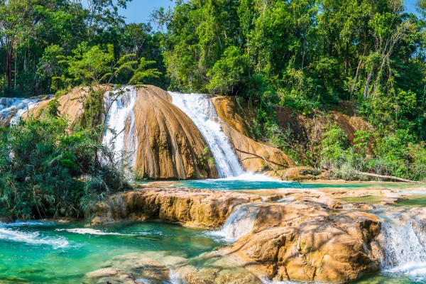 die traumhafte Lagune Hoyo Azul