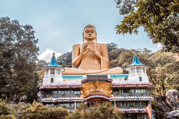 Imposante Tempel erwarten dich im Sri Lanka Urlaub
