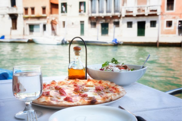 Italien ist berühmt für seine köstlichen Spezialitäten