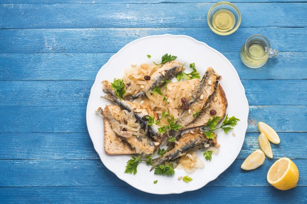 Sarde in Saor - eine Delikatesse der venezianischen Küche