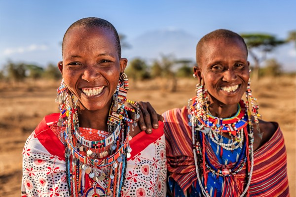 Buche mit Travioro deinen Afrika Urlaub und tauche in die Kultur des Maasai Volken ein
