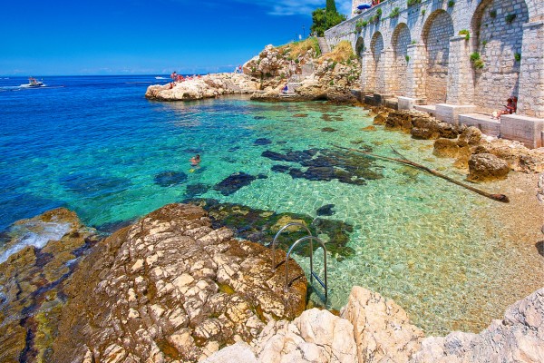 Istrien bietet einige der schönsten Strände für den Urlaub in Kroatien