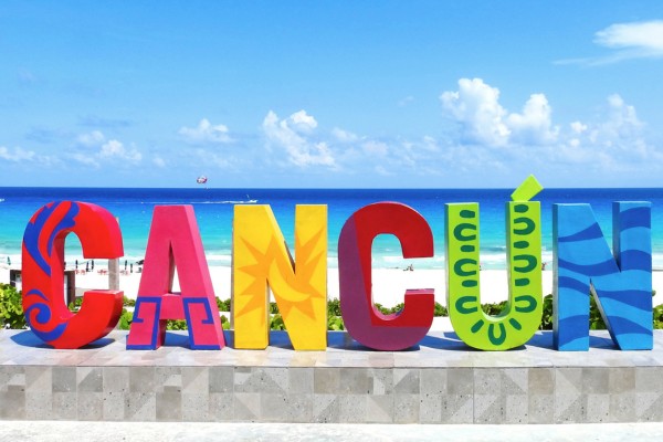 Auf einer Reise nach Cancun erwartet dich eine lebendige und moderne Stranddestination
