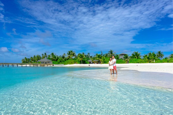 Cancún wartet im Urlaub mit karibisch schönem Wasser und sonnigen Stränden auf dich