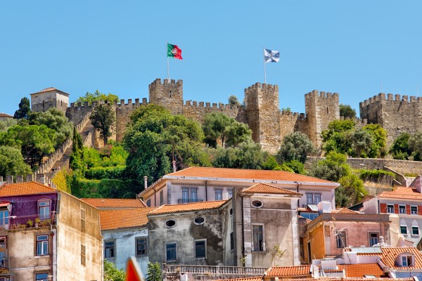Verpasse während deiner Lissabon Reise nicht, die Burg São Jorge zu entdecken