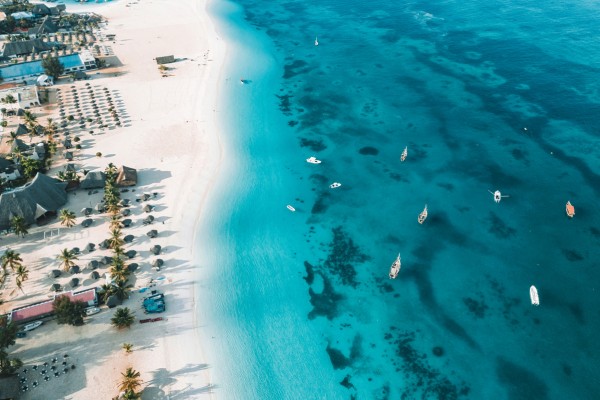 Die traumhaften Strände von Sansibar sind perfekt für einen Urlaub