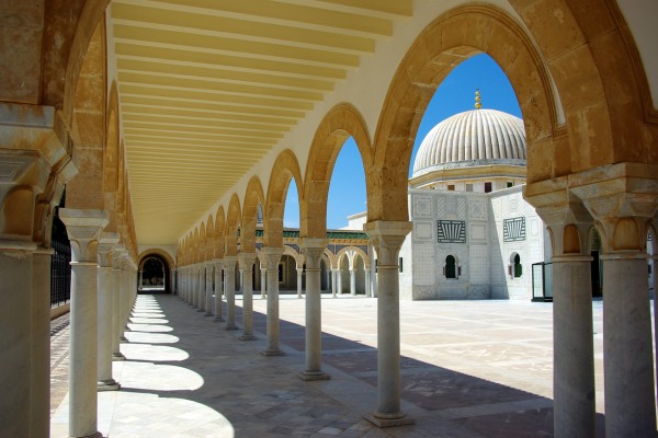 Genieße die Atmosphäre im Monastir Urlaub